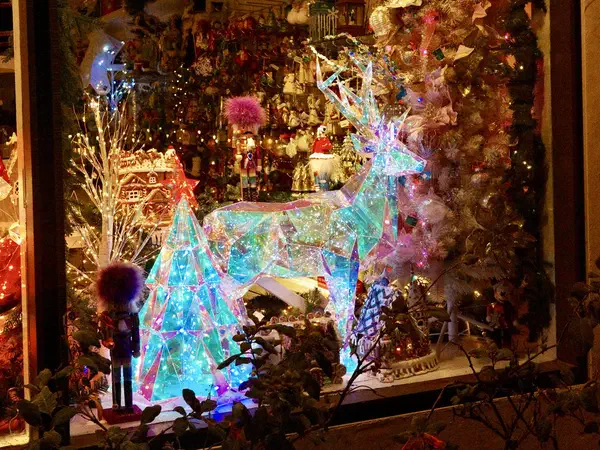 Photography: A Christmas window in Carmel, California.